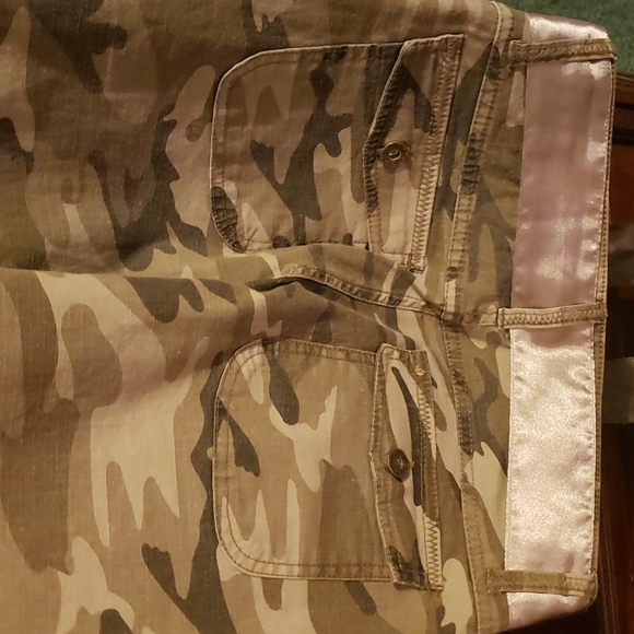 Be Bop camo jeans with silk belt - Picture 2 of 5